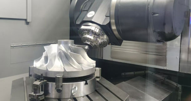 Here-are-the-benefits-and-limitations-of-3-axis-and-5-axis-CNC-machining